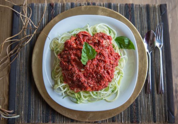 Simple Raw Vegan Spaghetti Sauce - Live Simply Natural