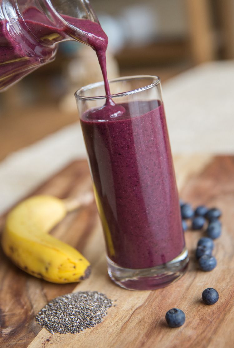 Blueberry Banana Bliss Smoothie | www.LiveSimplyNatural.com