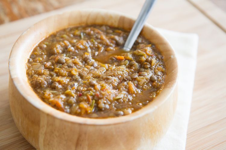 everything but the kitchen sink lentil soup