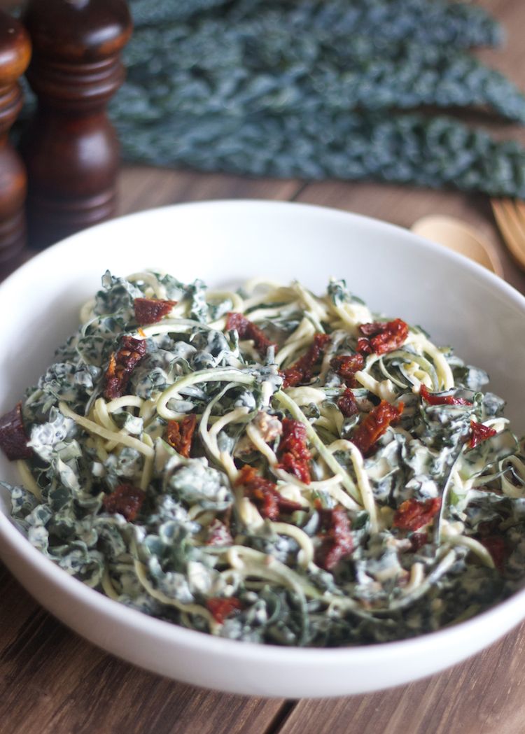 Raw Vegan Alfredo with Kale and Sundried Tomatoes | www.LiveSimplyNatural.com