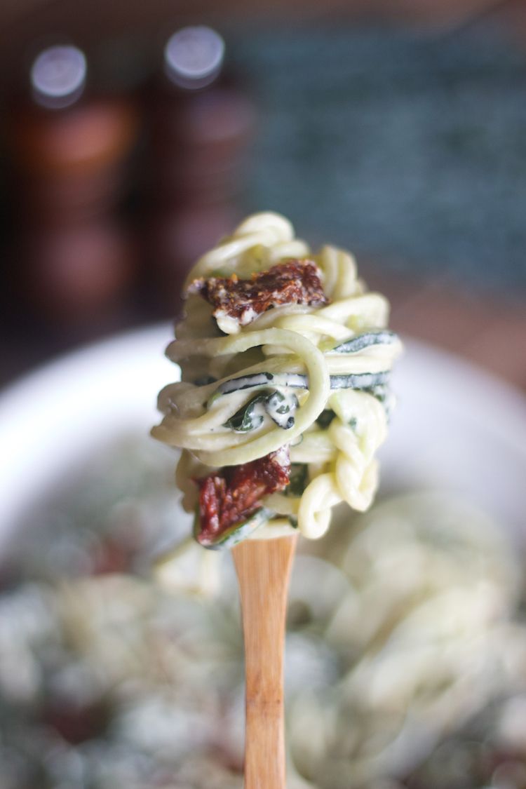 Raw Vegan Alfredo with Kale and Sundried Tomatoes