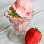3 Ingredient Strawberry Banana Ice Cream | www.LiveSimplyNatural.com