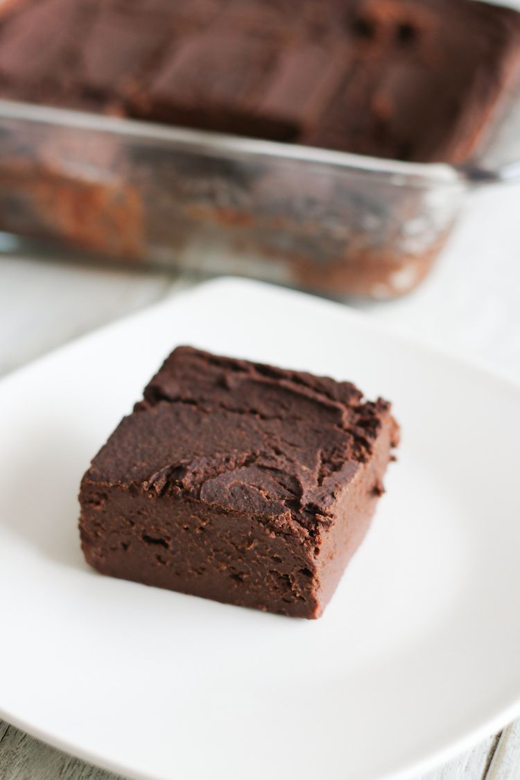 Vegan Black Bean Banana Brownies | www.LiveSimpleNatural.com