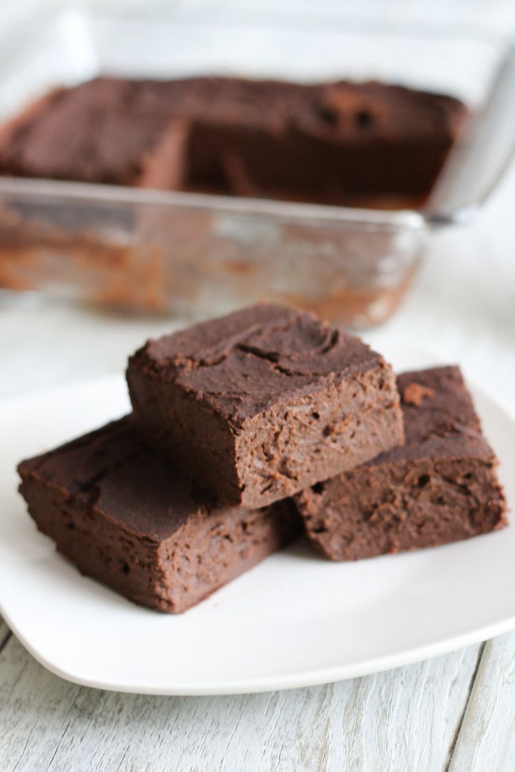 Vegan Black Bean Banana Brownies | www.LiveSimpleNatural.com