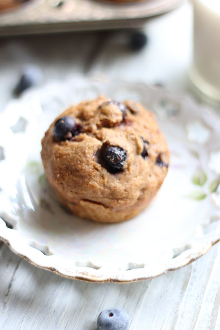 Vegan Blueberry Banana Spelt Muffins | www.LiveSimplyNatural.com