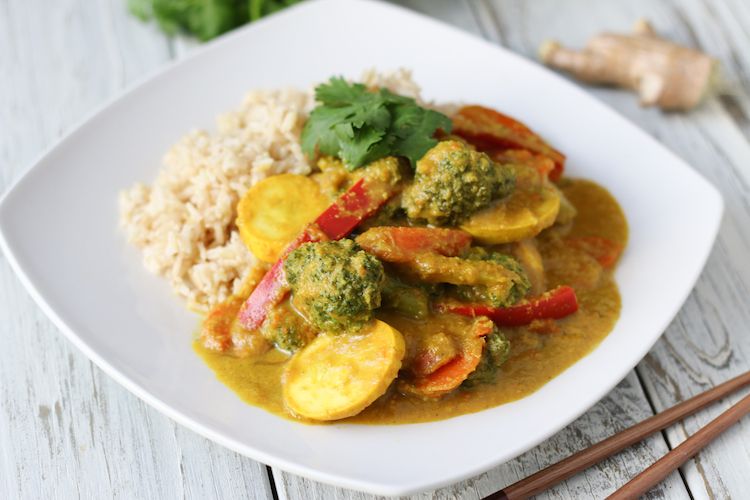 Simple Coconut Thai Curry with Veggies