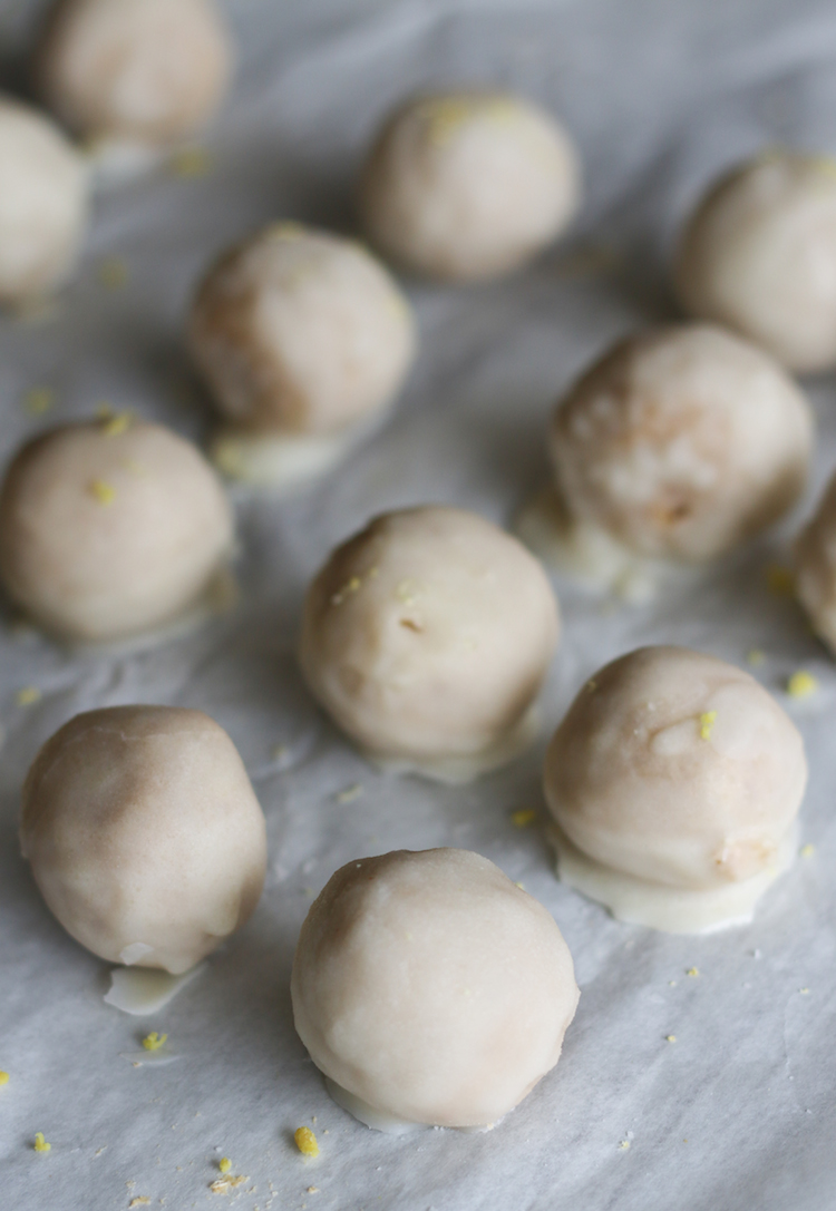 Chickpea Lemon Coconut Bites | www.LiveSimplyNatural.com