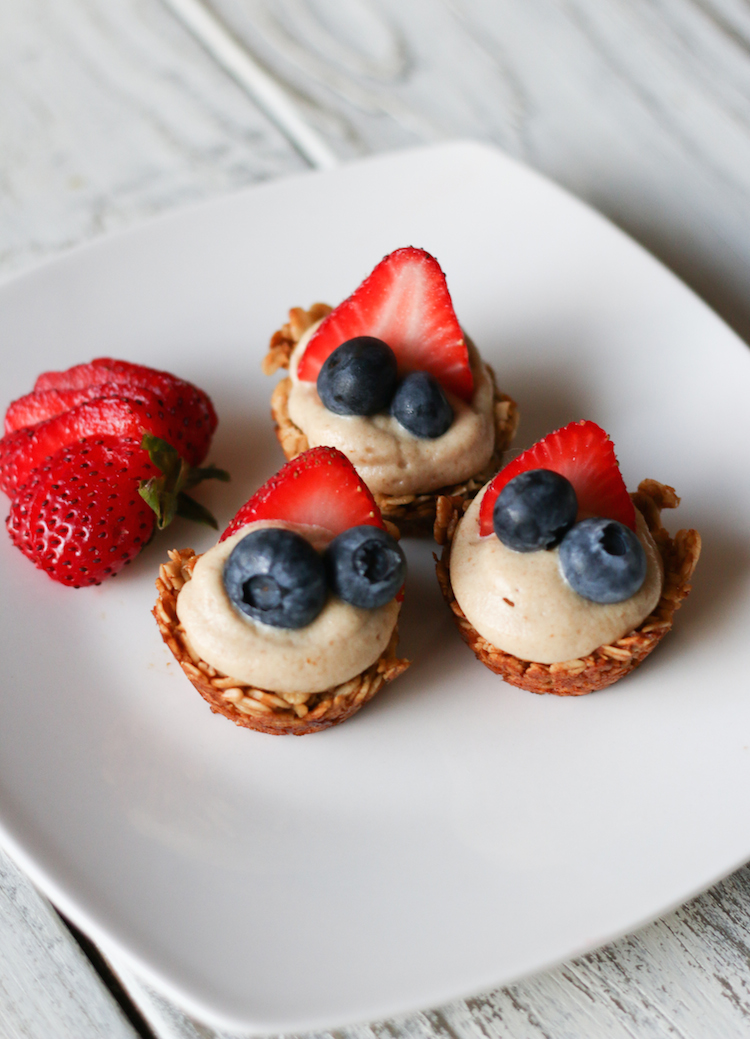 Breakfast Granola Cups with Cashew Cream Yogurt | www.LiveSimplyNatural.com