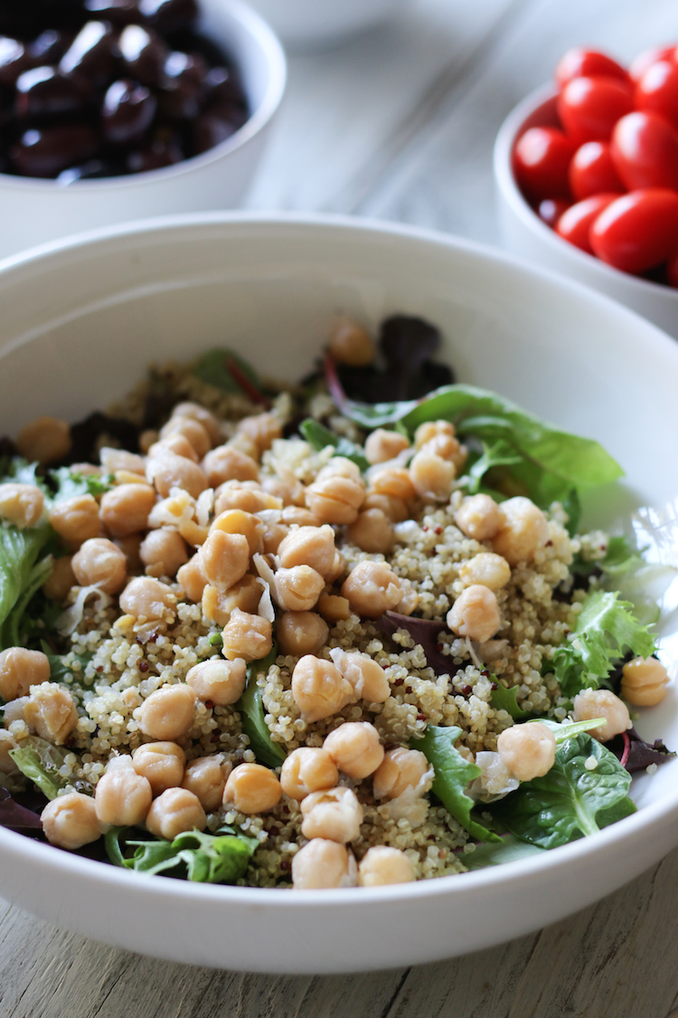 Mediterranean Quinoa Chickpea Salad | www.LiveSimplyNatural.com