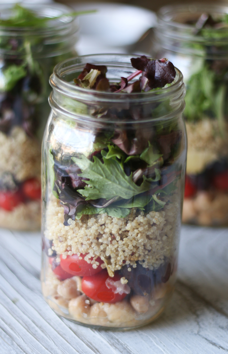 Mediterranean Quinoa Chickpea Salad | www.LiveSimplyNatural.com