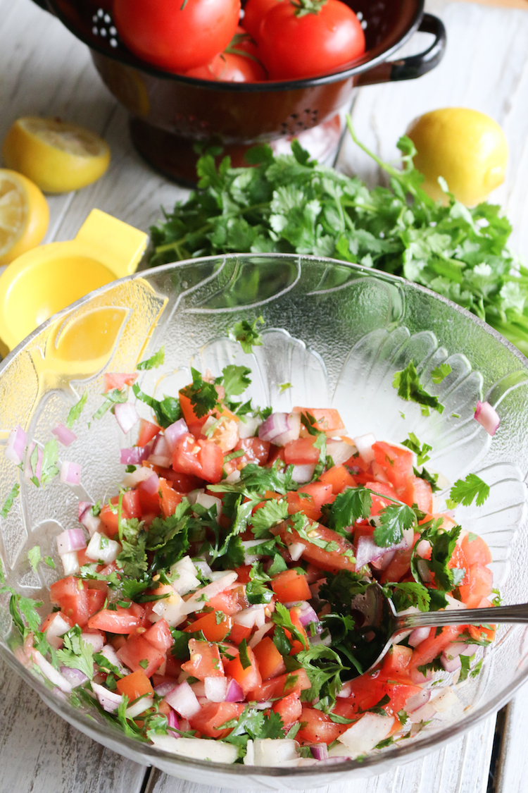 The Ultimate Taco Salad In A Jar | www.LiveSimplyNatural.com