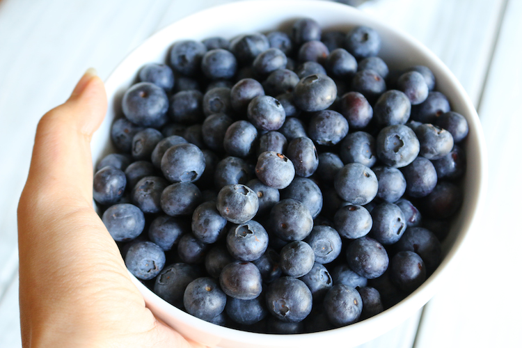 Blueberry Walnut Summer Salad