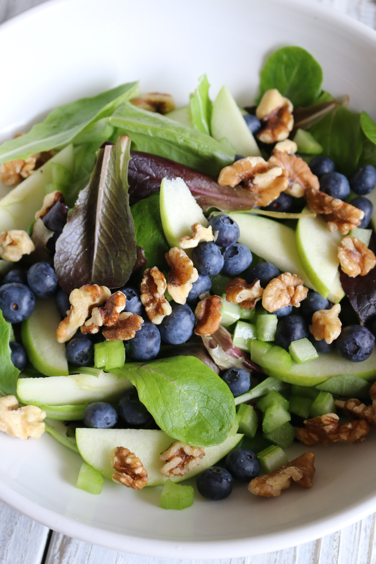 Blueberry Walnut Summer Salad | www.LiveSimplyNatural.com