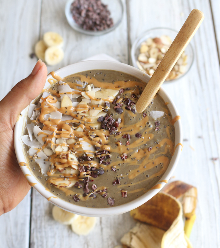 Black Bean Brownie Smoothie Bowl | www.LiveSimplyNatural.com