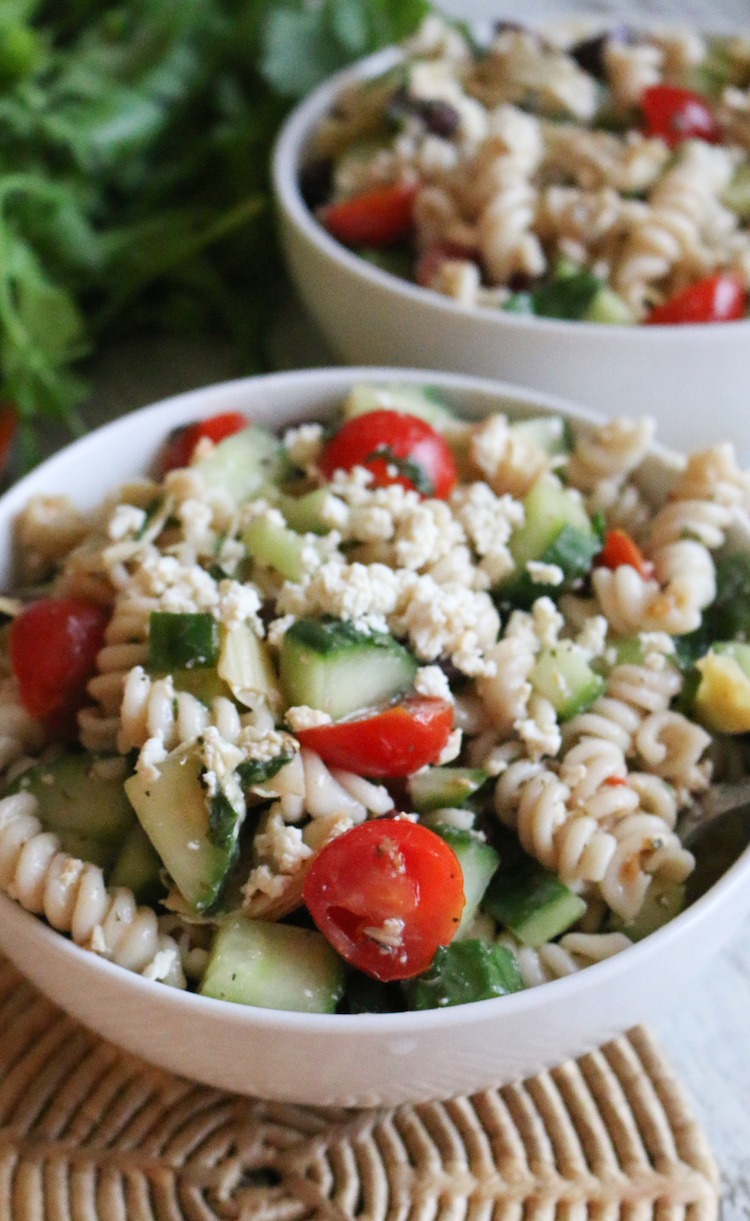 Vegan Mediterranean Chickpea Pasta Salad | www.LiveSimlyNatural.com