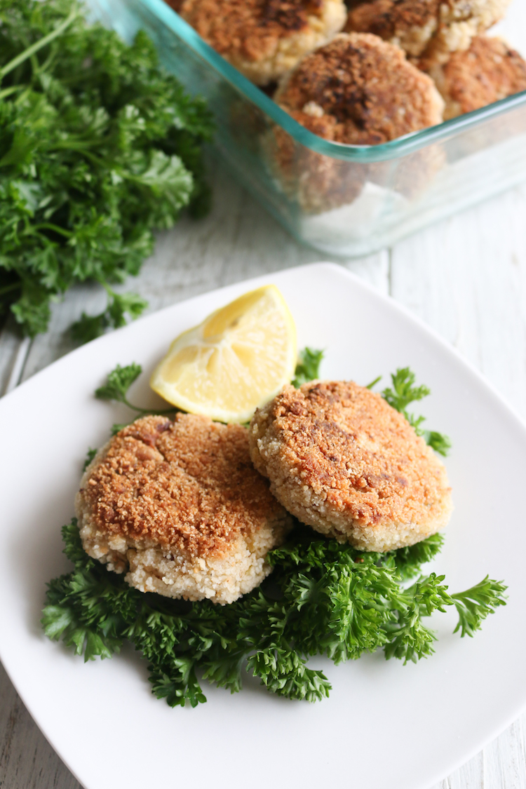 Vegan Artichoke Crab Cakes | www.LiveSimplyNatural.com