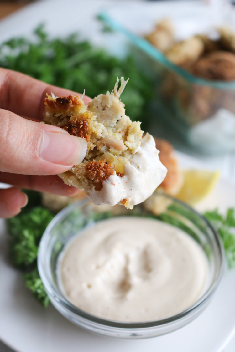 Vegan Artichoke Crab Cakes | www.LiveSimplyNatural.com