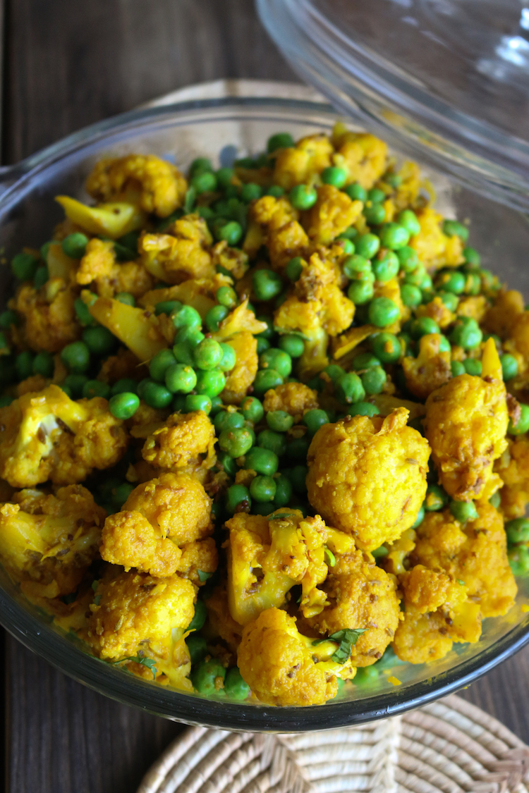 Indian Spiced Cauliflower & Peas | www.LiveSimplyNatural.com