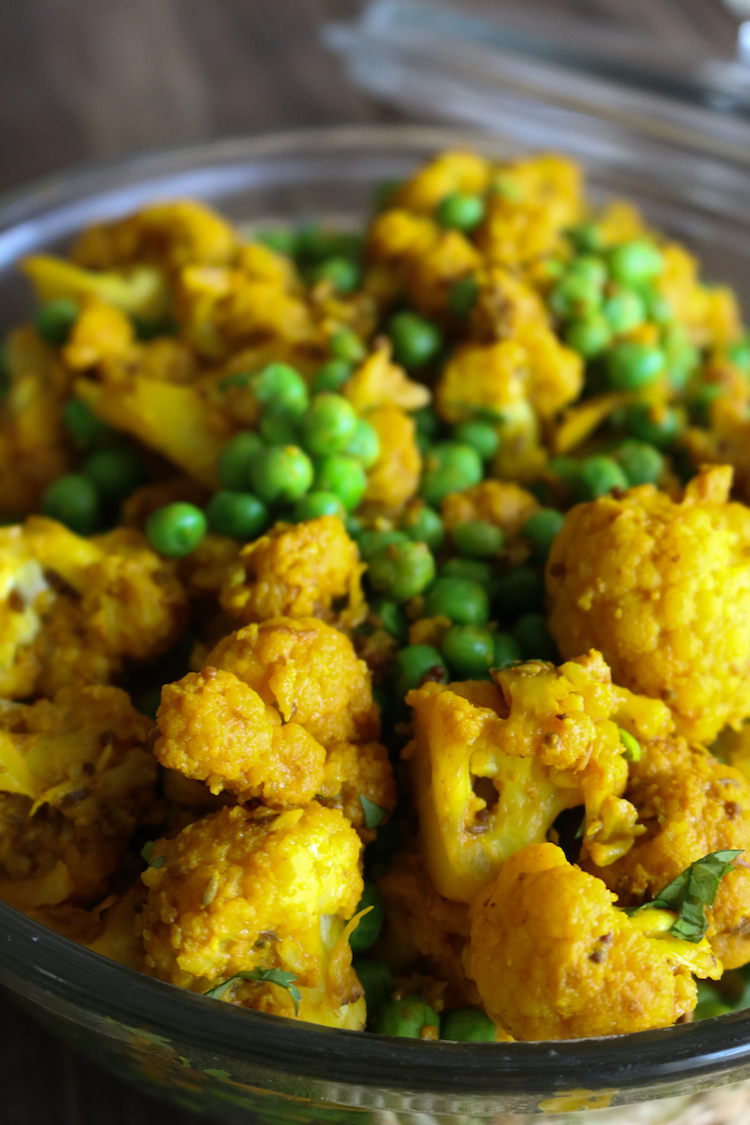 Indian Spiced Cauliflower & Peas | www.LiveSimplyNatural.com