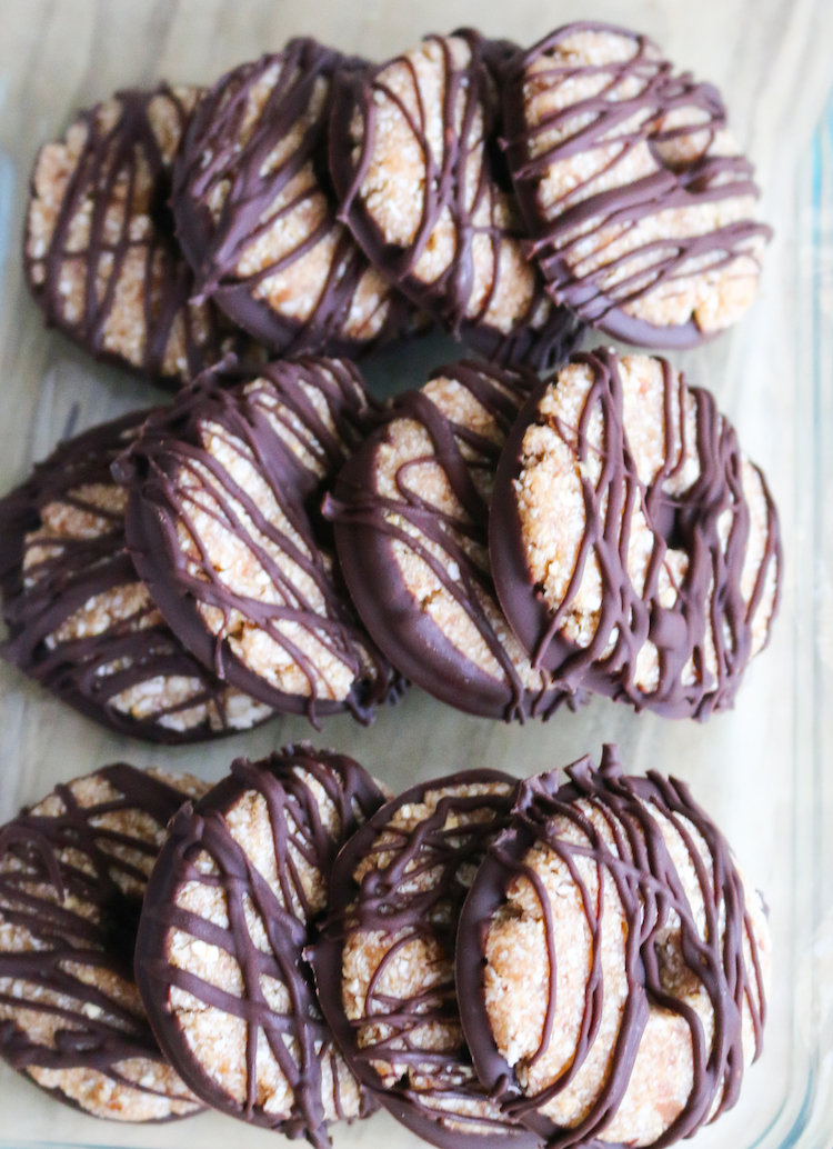 No-Bake Vegan Samoa Cookies | www.LiveSimplyNatural.com