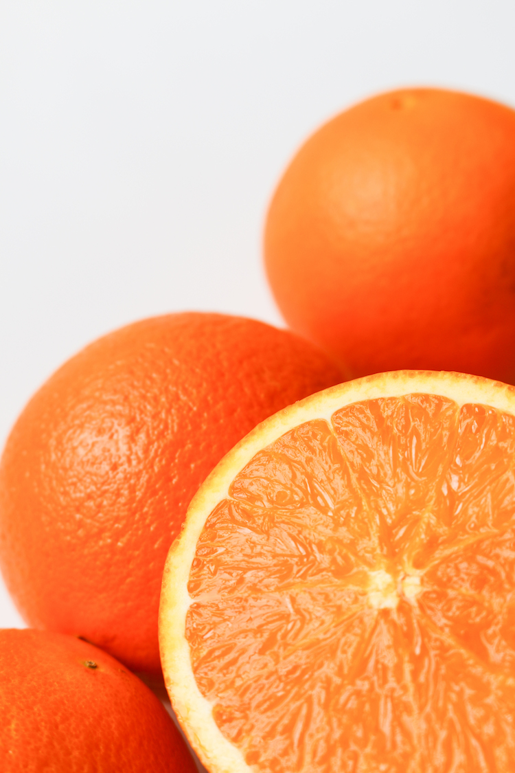 Produce Guide: Oranges | www.livesimplynatural.com