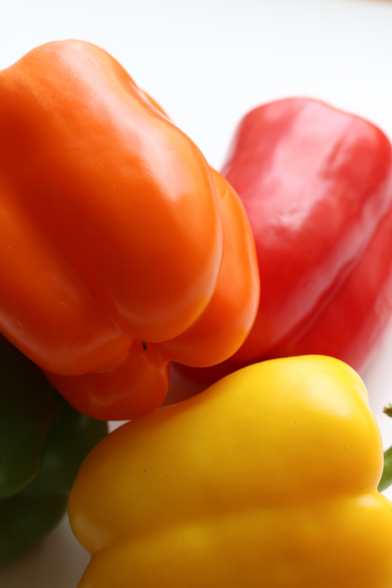 Bell Peppers Produce Guide | www.livesimplynatural.com