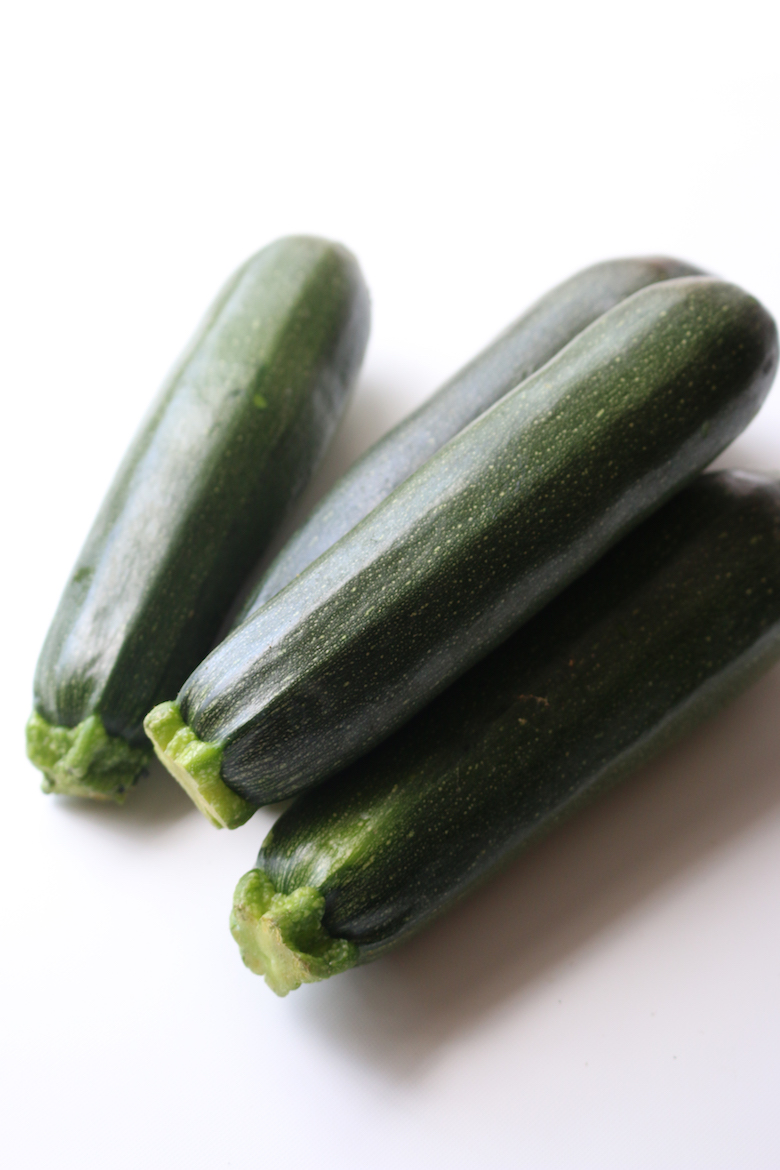 Produce Guide: Zucchini | www.livesimplynatural.com