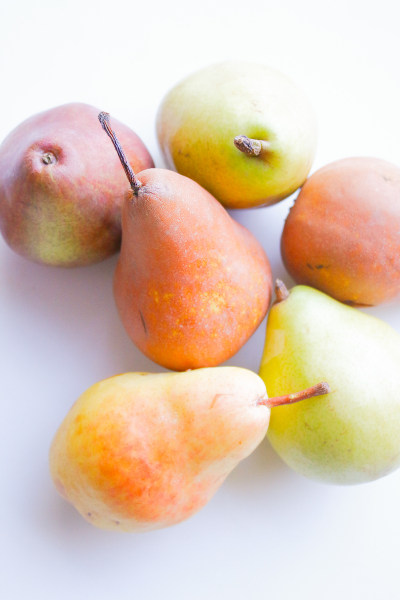 Produce Guide: Pears | www.livesimplynatural.com