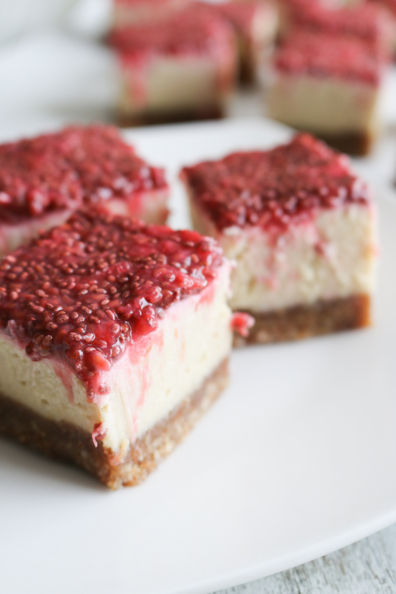 Raw Vegan Raspberry Cheese Cake Bars | www.livesimplynatural.com