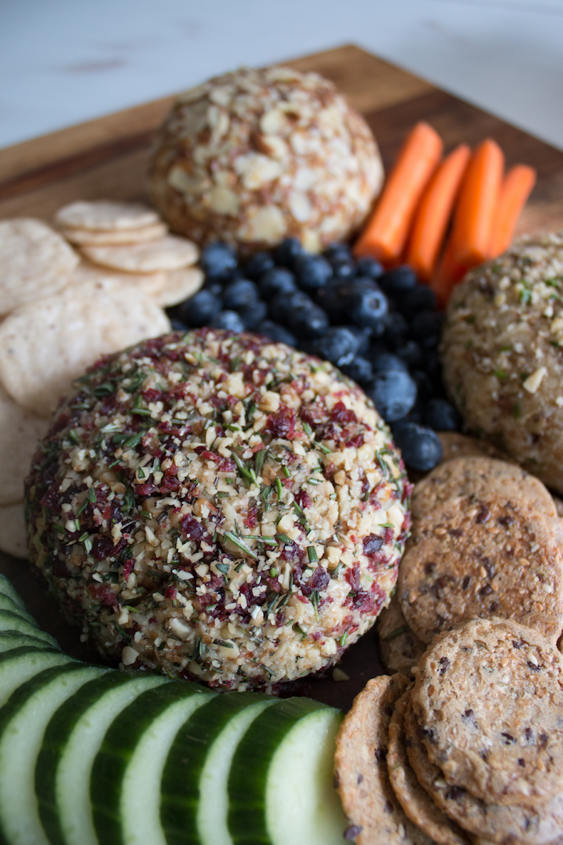 Cranberry & Herb Vegan Cheese Ball | www.livesimplynatural.com