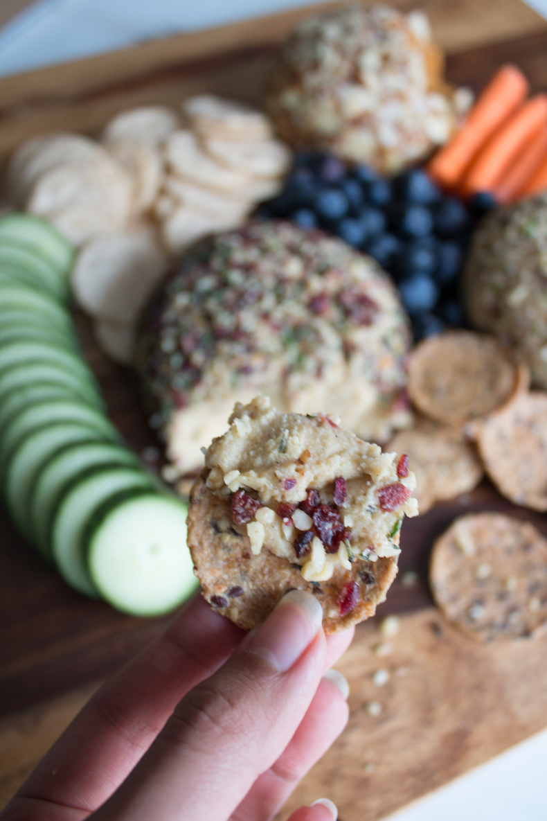Cranberry & Herb Vegan Cheese Ball | www.livesimplynatural.com