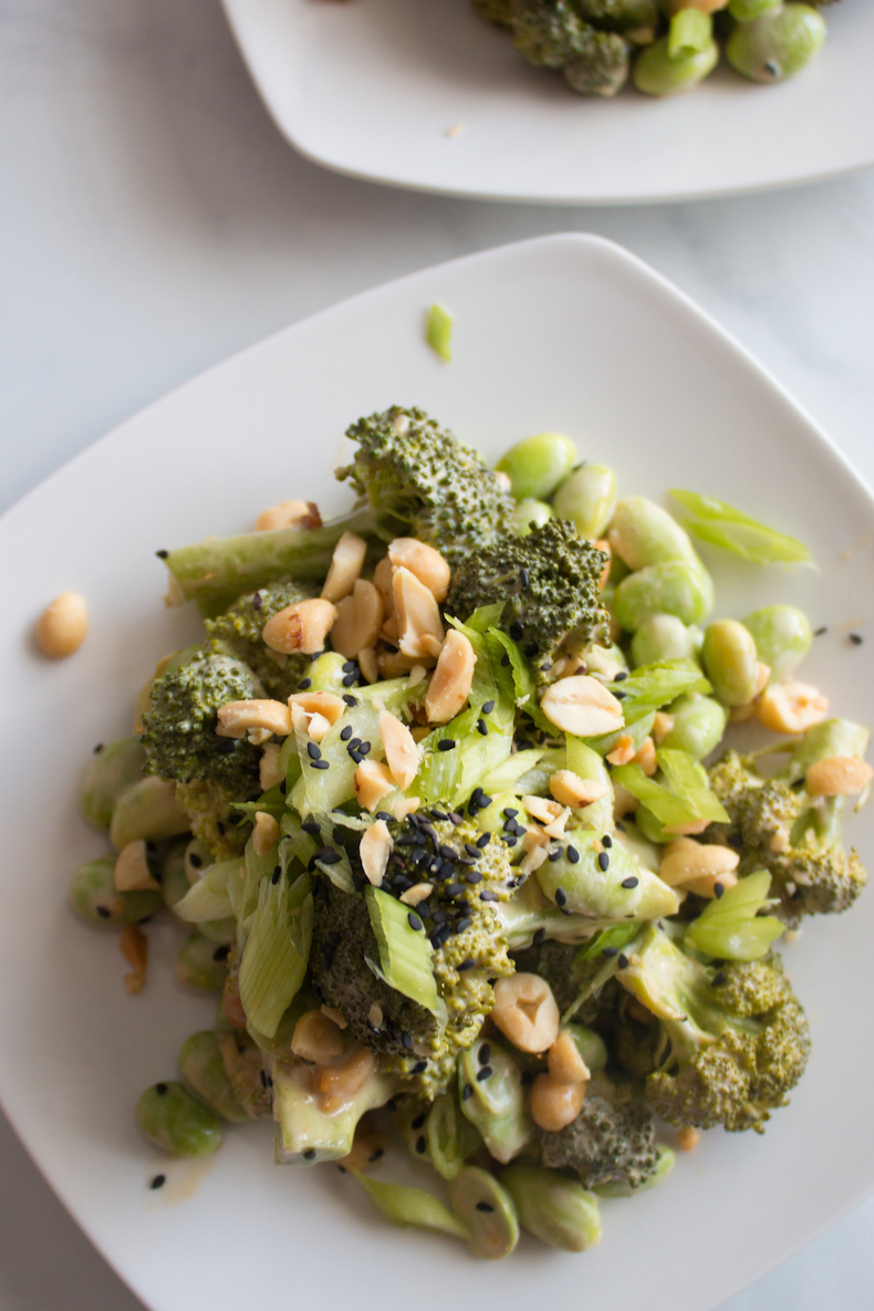 Asian Broccoli Salad with Peanut Sauce | www.livesimplynatural.com