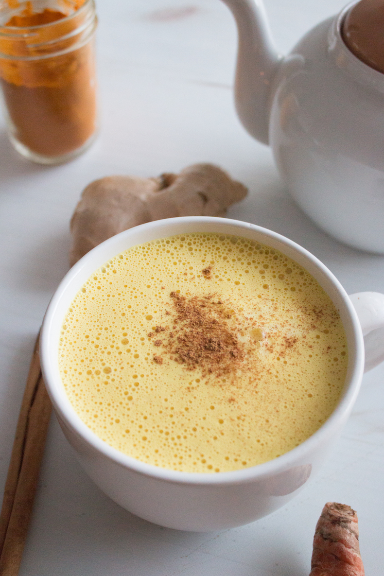 Golden Milk Turmeric Latte (Easy 5-Minute Recipe!) - FeelGoodFoodie